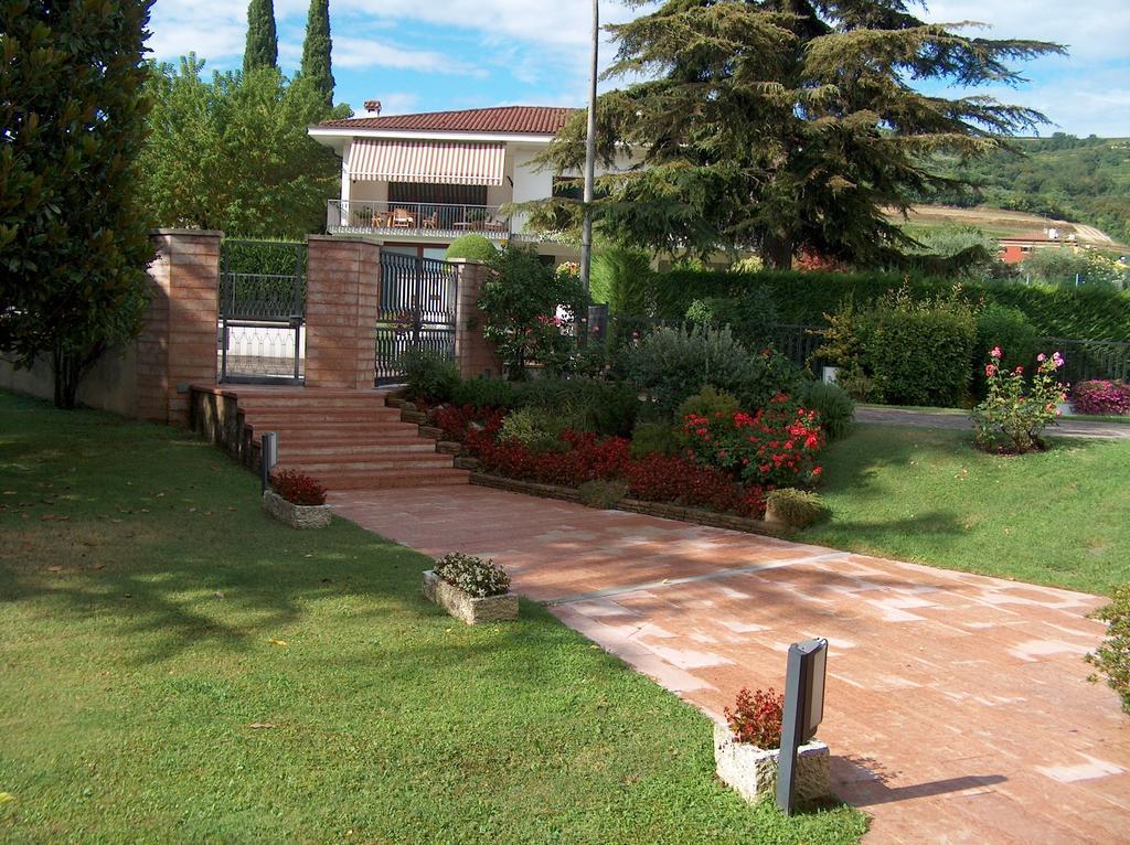 B&B La Grola Сан-Мартино-Буон-Альберго Номер фото